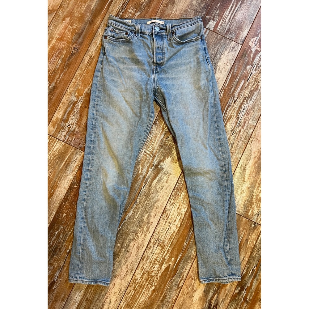 Levis Premium Wedgie Straight Jeans Light Wash High Rise‎ Denim 26